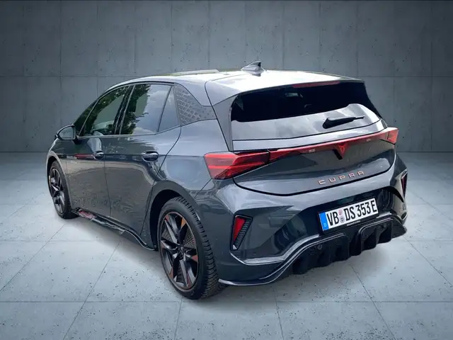 Cupra Born view 3