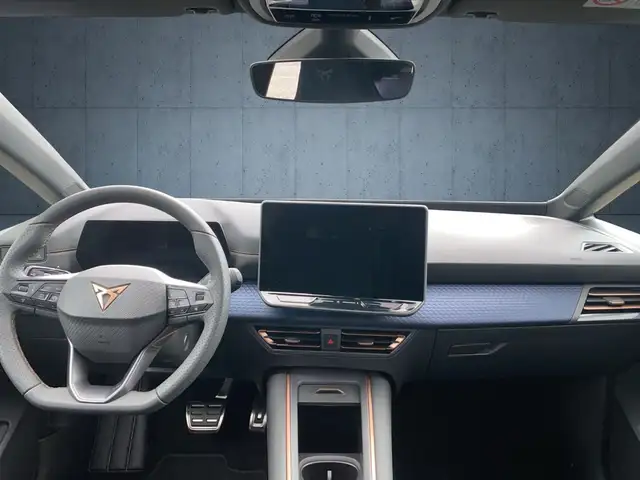 Cupra Born view 11