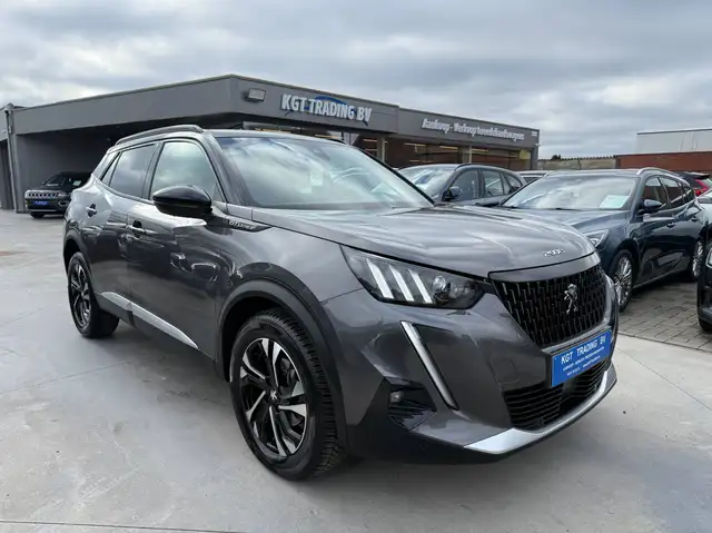 Peugeot 2008 view 4