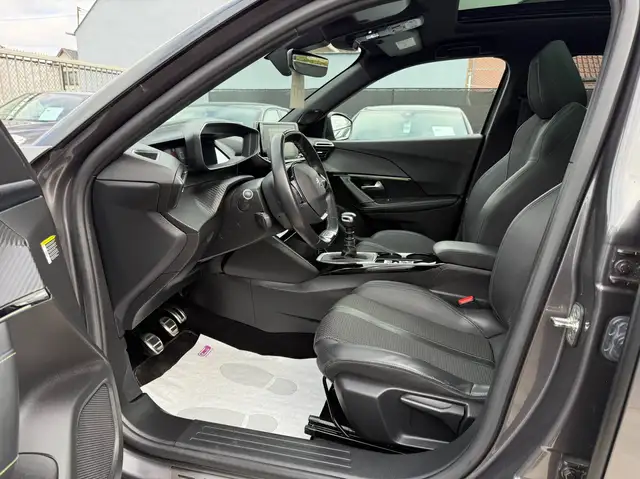 Peugeot 2008 view 14