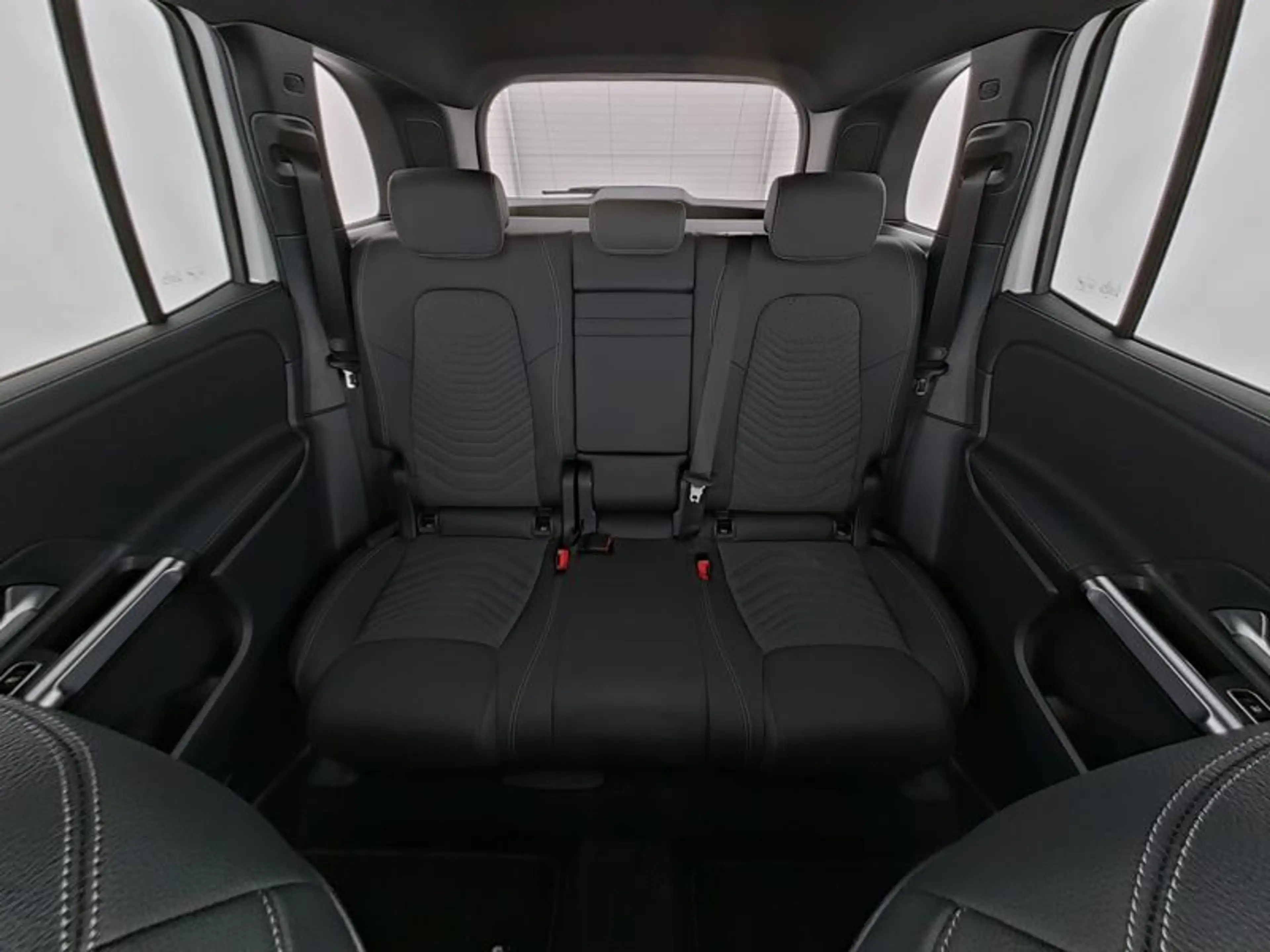 Mercedes-Benz GLB 180 , NIGHT PROGRESSIVE MULTI AHK KAMERA PDC — photo 10