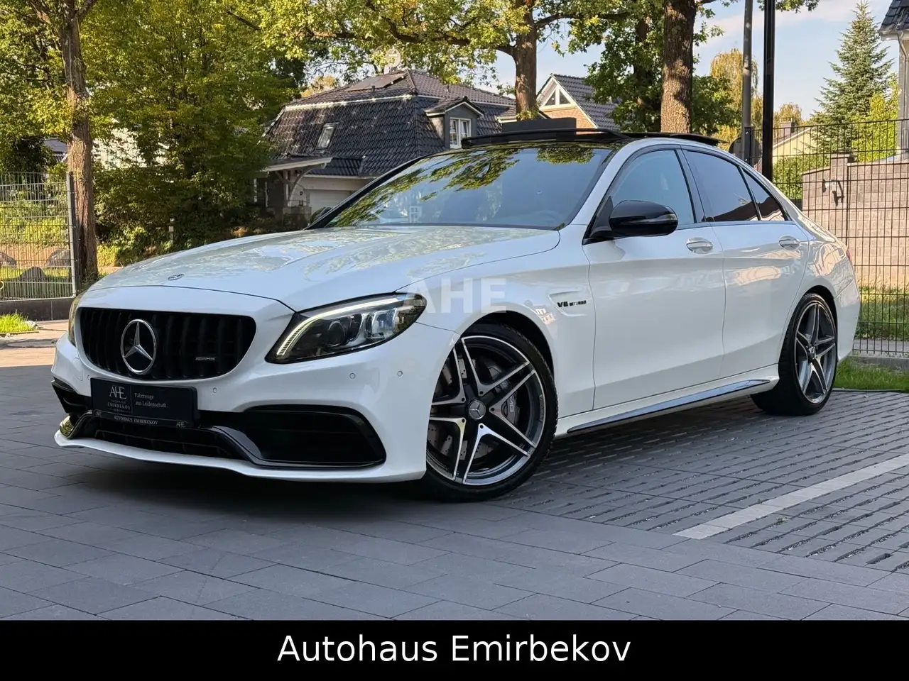 Mercedes-Benz C 63 AMG