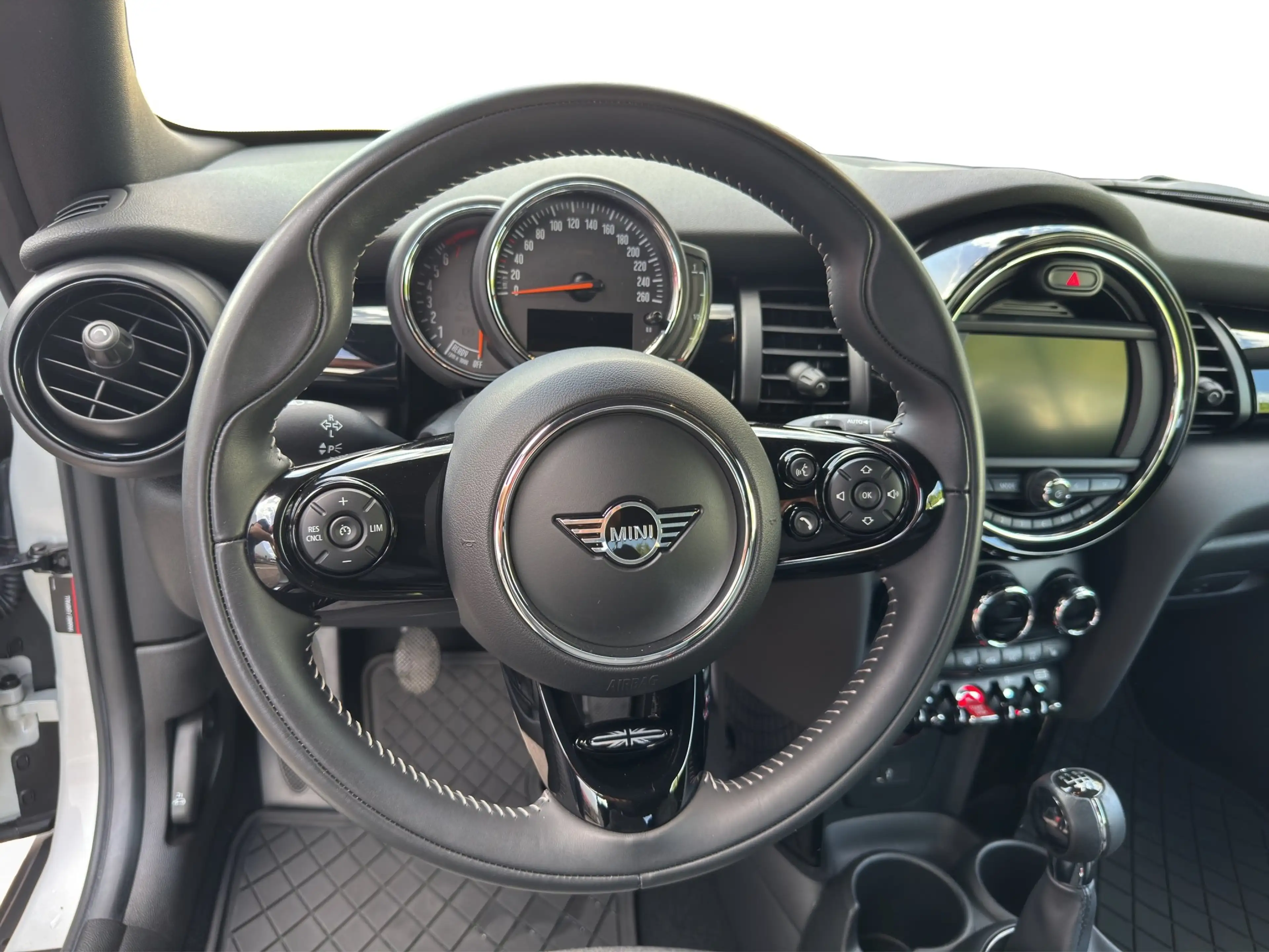 MINI Cooper Cabrio Chili LED.ParkAss.Sportsitze+LR — photo 11