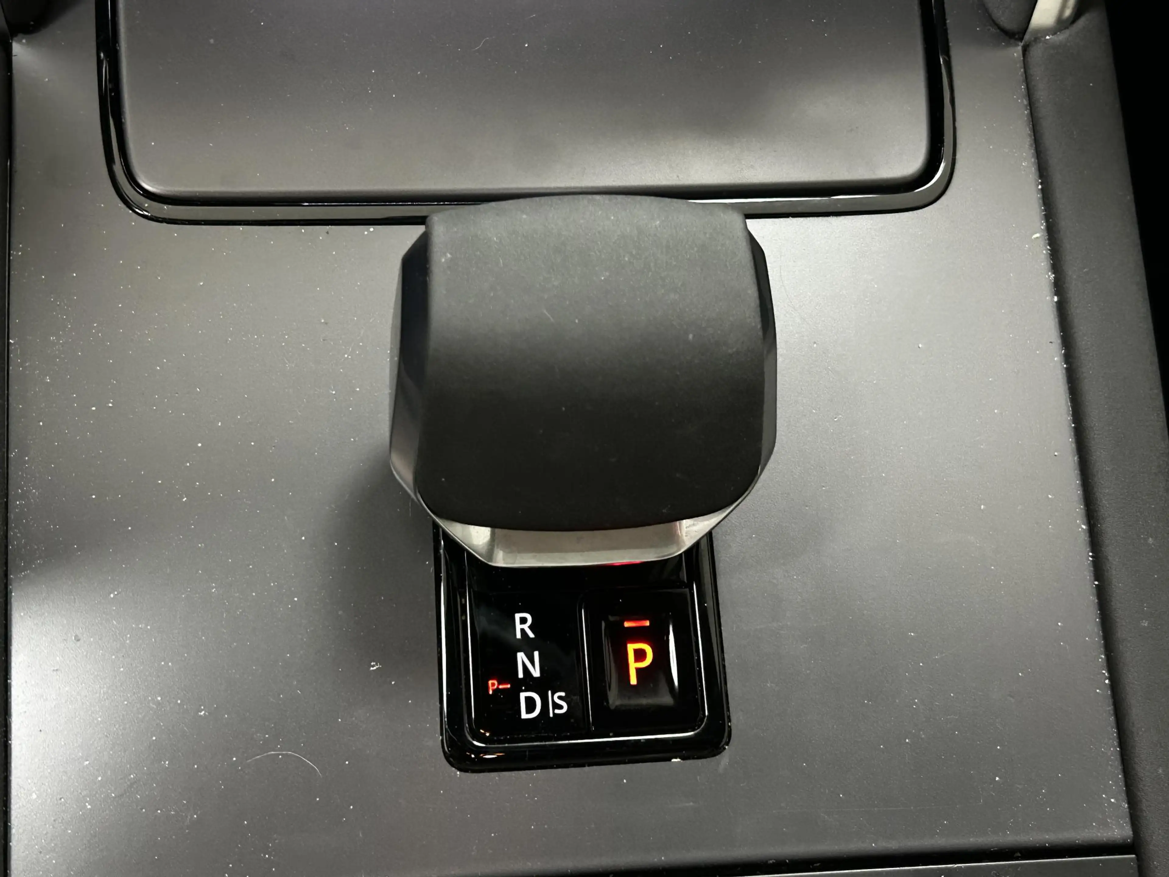 Land Rover Discovery Sport 1.5 P300e PHEV Dynamic HSE PANORAMADAK | RONDOM ZI — photo 22