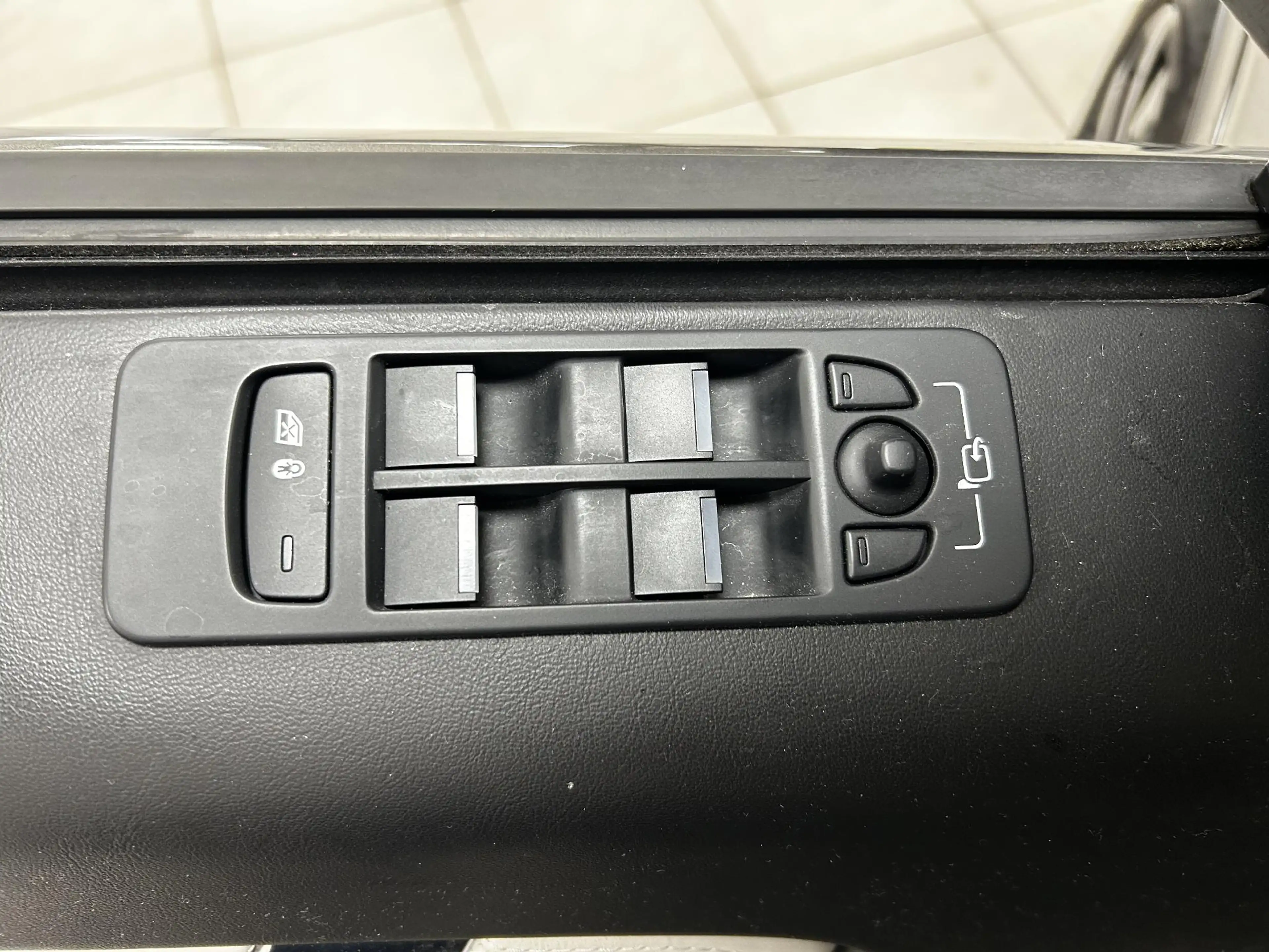 Land Rover Discovery Sport 1.5 P300e PHEV Dynamic HSE PANORAMADAK | RONDOM ZI — photo 19