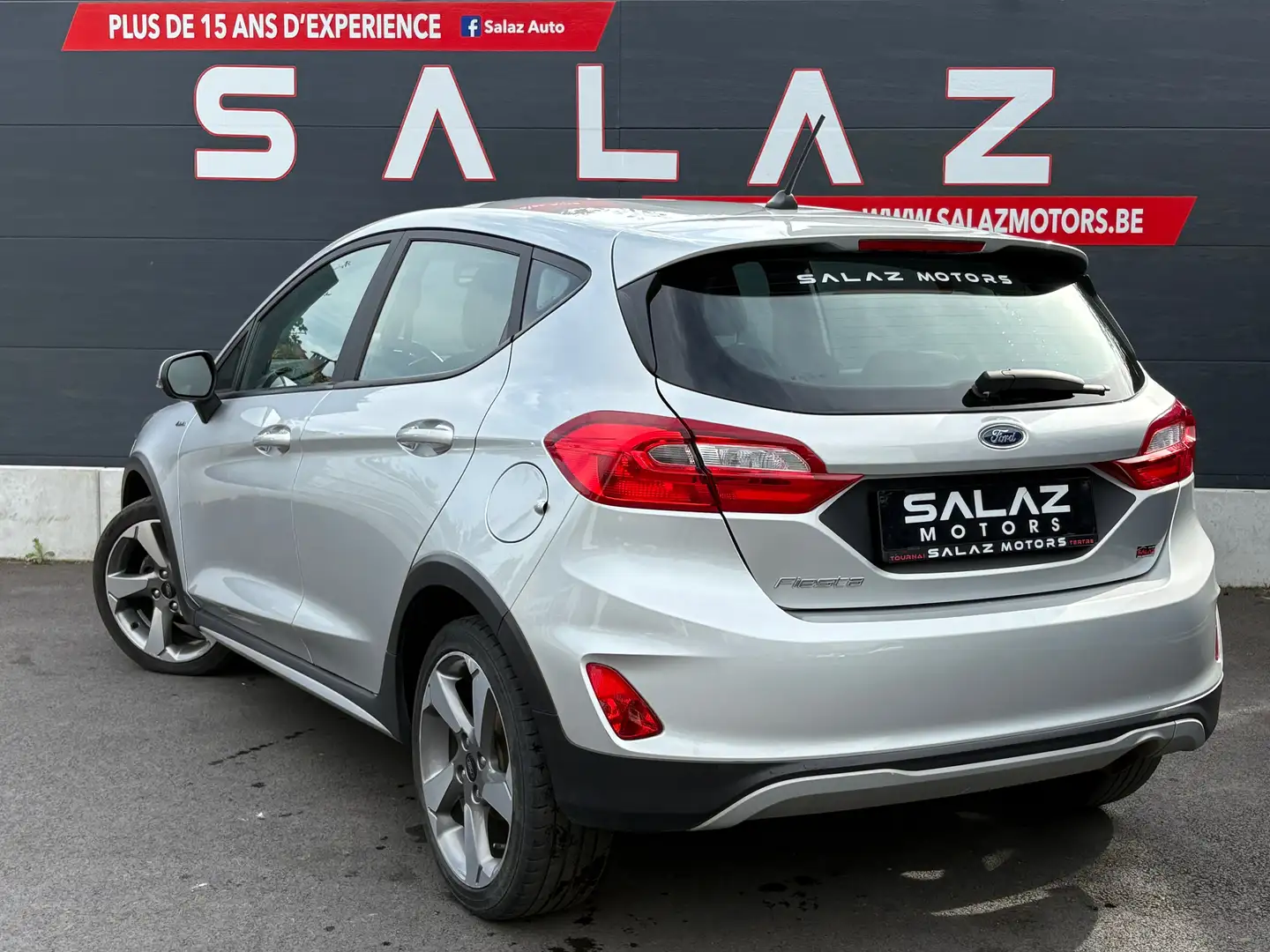 Ford Fiesta Fiesta Active 1.0 EcoBoost Active 2/ESSENCE/GARANT Grijs - 2