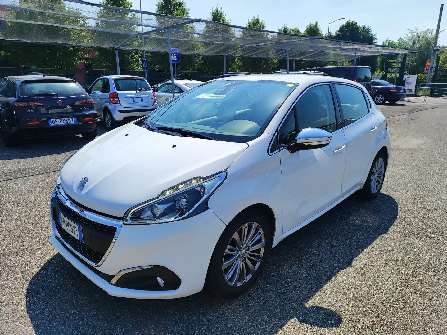 Peugeot 208 I 2015 5p 1.2 puretech Allure 82cv Wit - 2