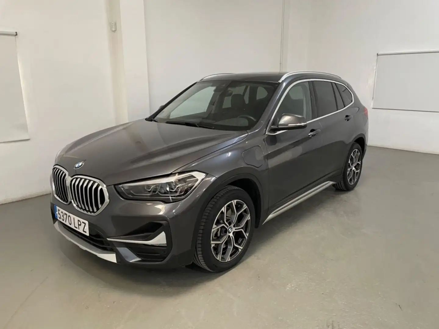 BMW X1 xDrive25eA Gris - 2