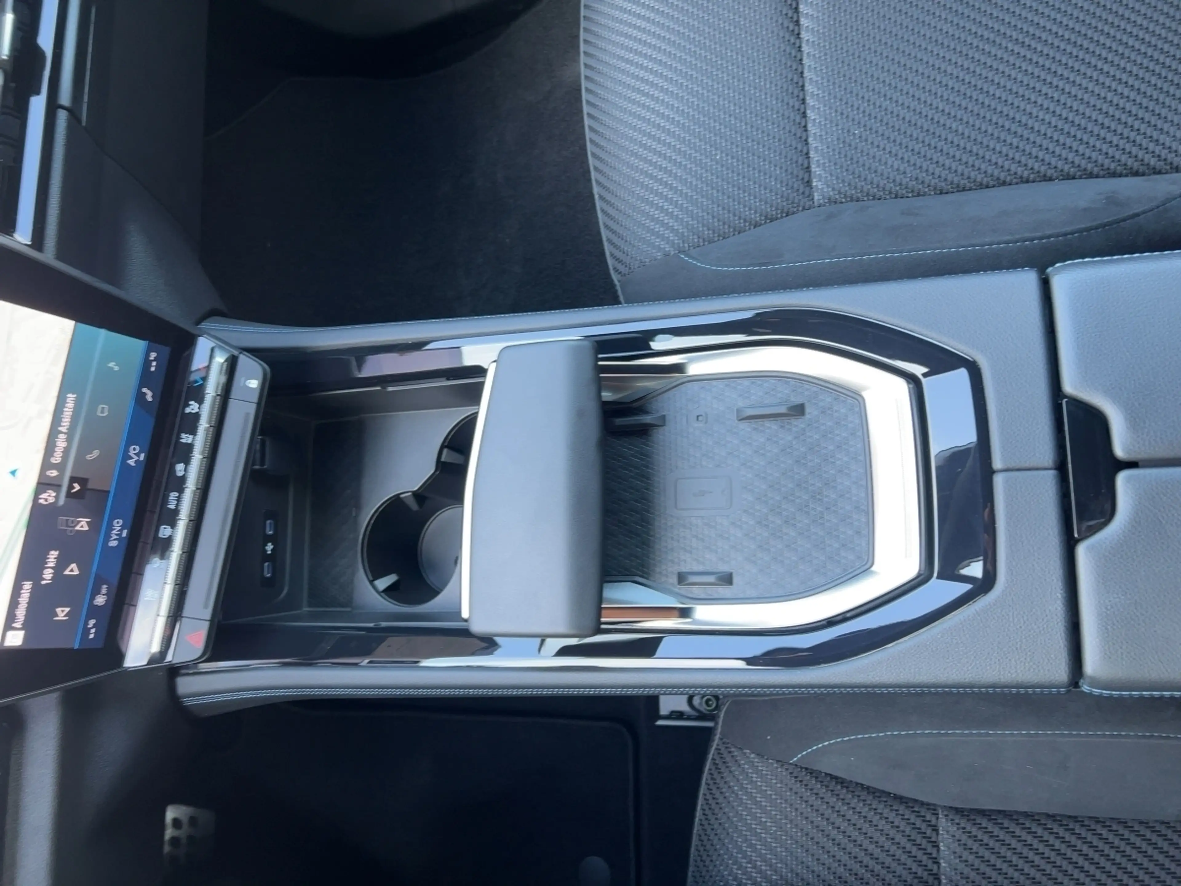 Renault Austral 1.3 TCE 160 Techno Esprit Alpine — photo 13