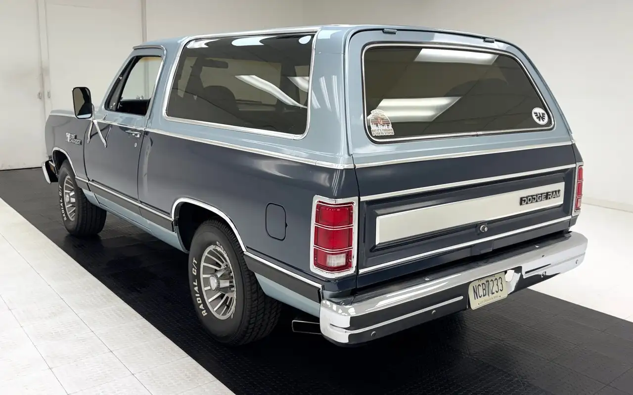Dodge 150 LE, foto 3