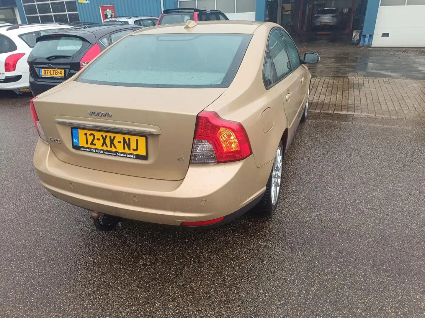 Volvo S40 1.8 Edition II Geel - 2