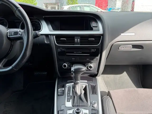Audi A5 view 11