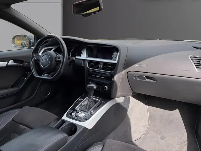 Audi A5 view 9