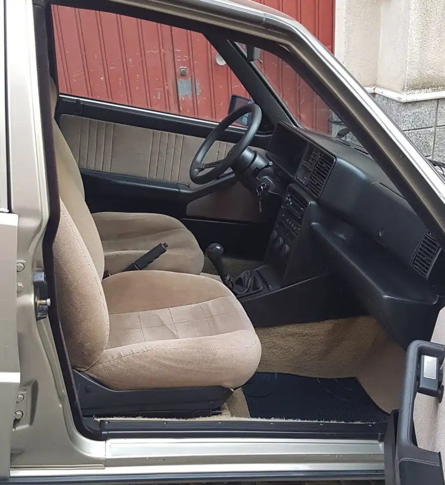 Lancia Delta 1.3, foto 6