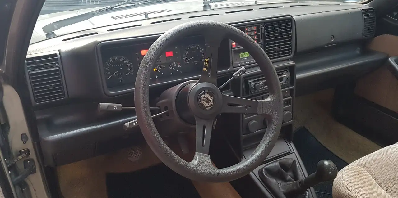 Lancia Delta 1.3, foto 5