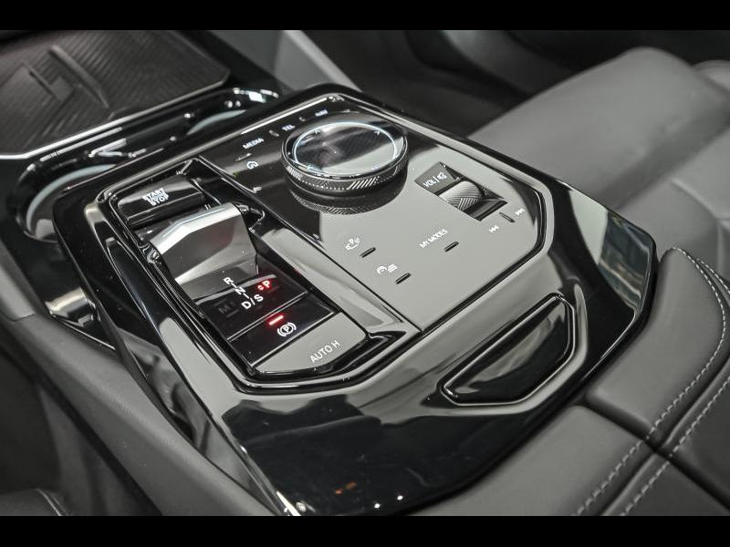 BMW 520 d xDrive Berline - Msport|Comfort|Pano|H&k — photo 11
