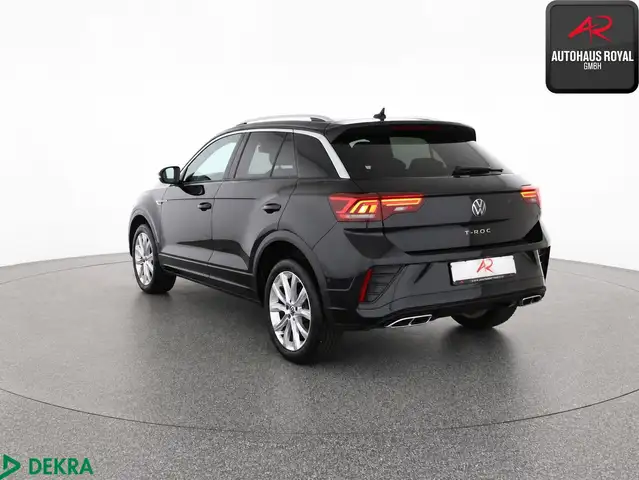 Volkswagen T-Roc view 3
