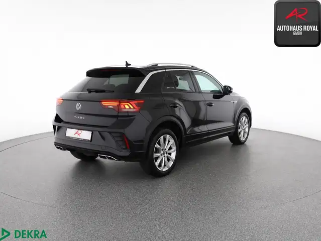 Volkswagen T-Roc view 5