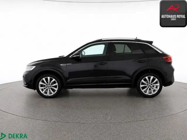Volkswagen T-Roc view 2