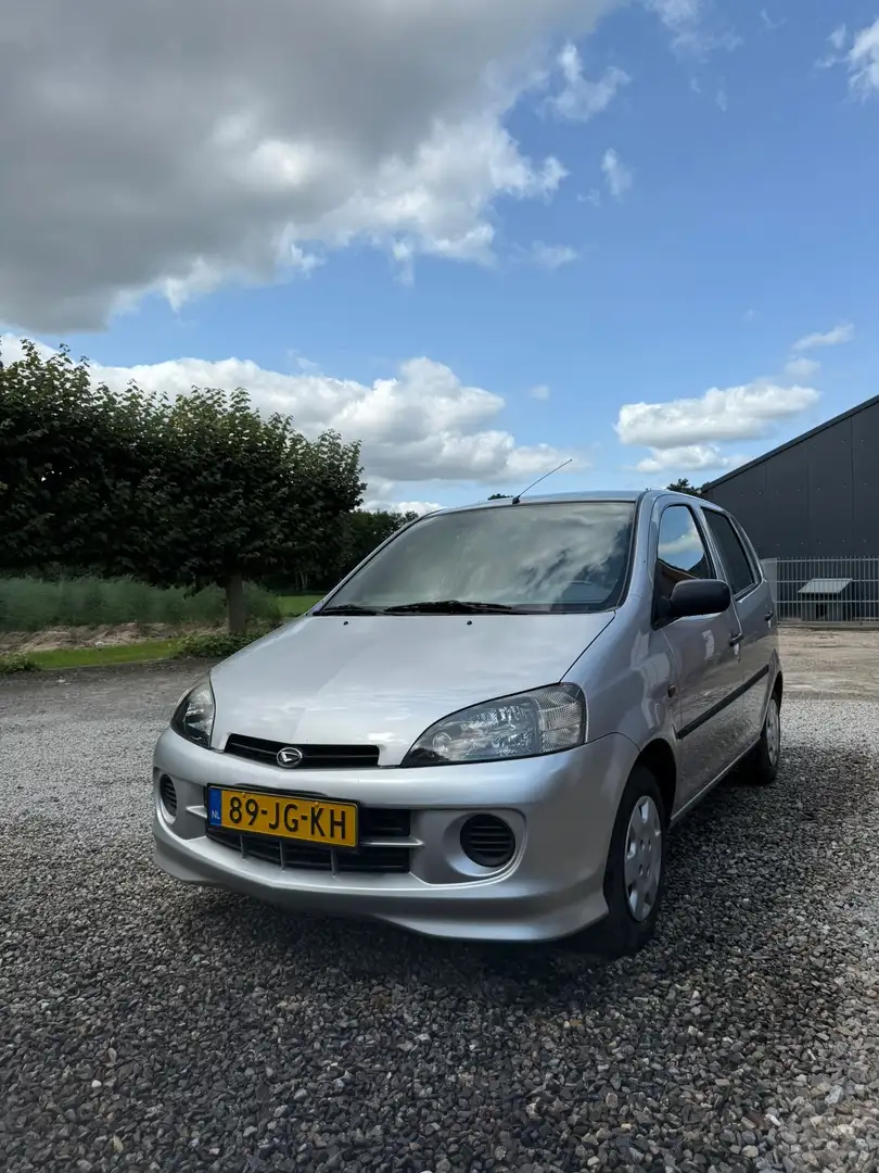 Daihatsu YRV 1.0-12V RTi Grey - 1