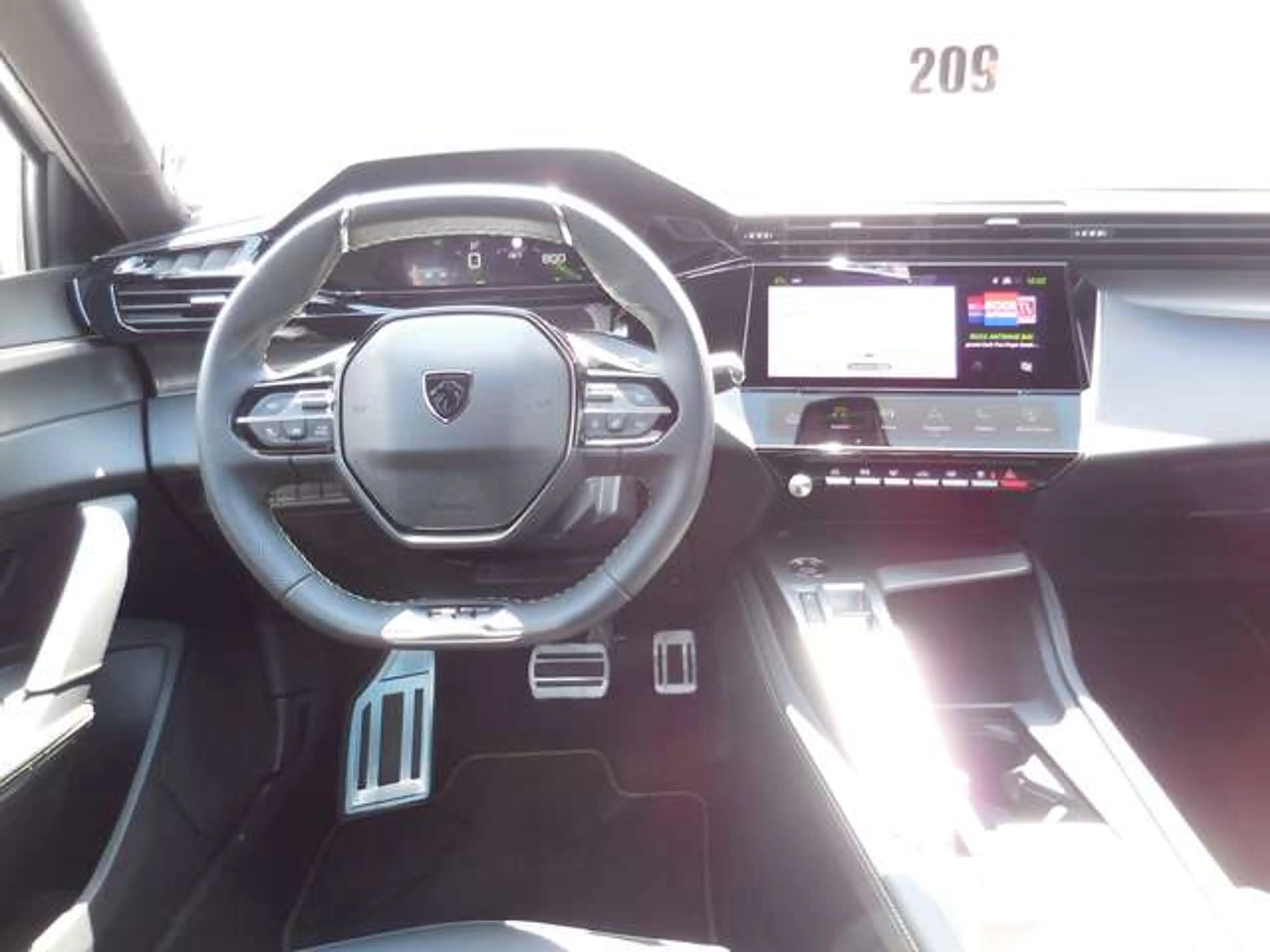 Peugeot 308 SW GT Hybrid 145 e-DSC6*360° Kam.-Schiebedach* — photo 8