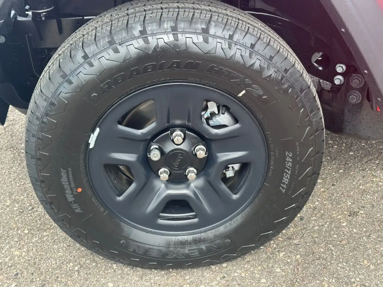 Jeep Wrangler снимка Jeep Wrangler