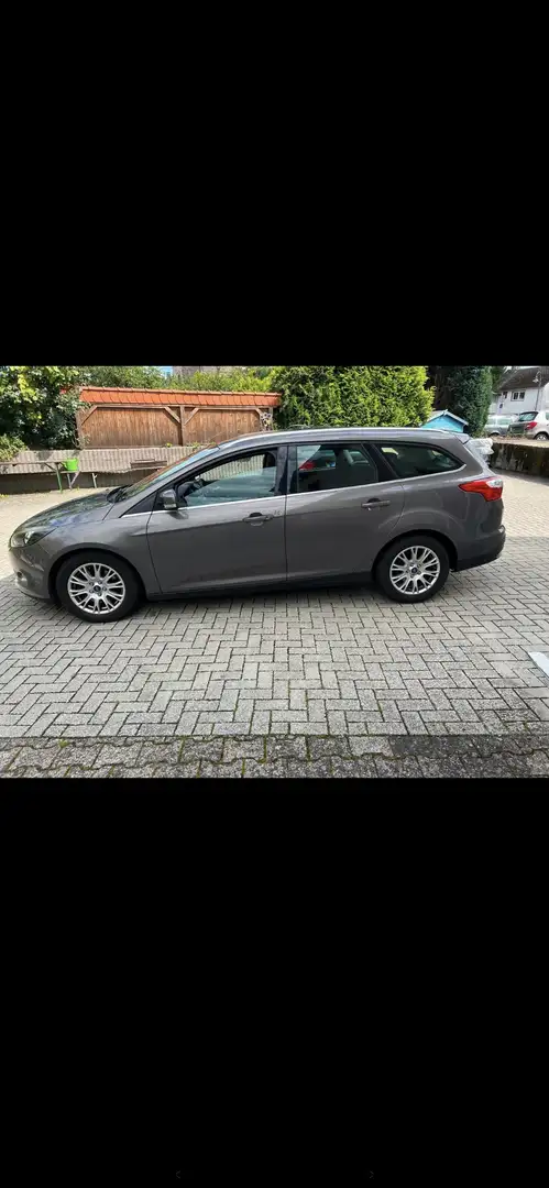 Ford Focus Turnier 1.6 TDCi DPF Start-Stopp-System Titanium - 2