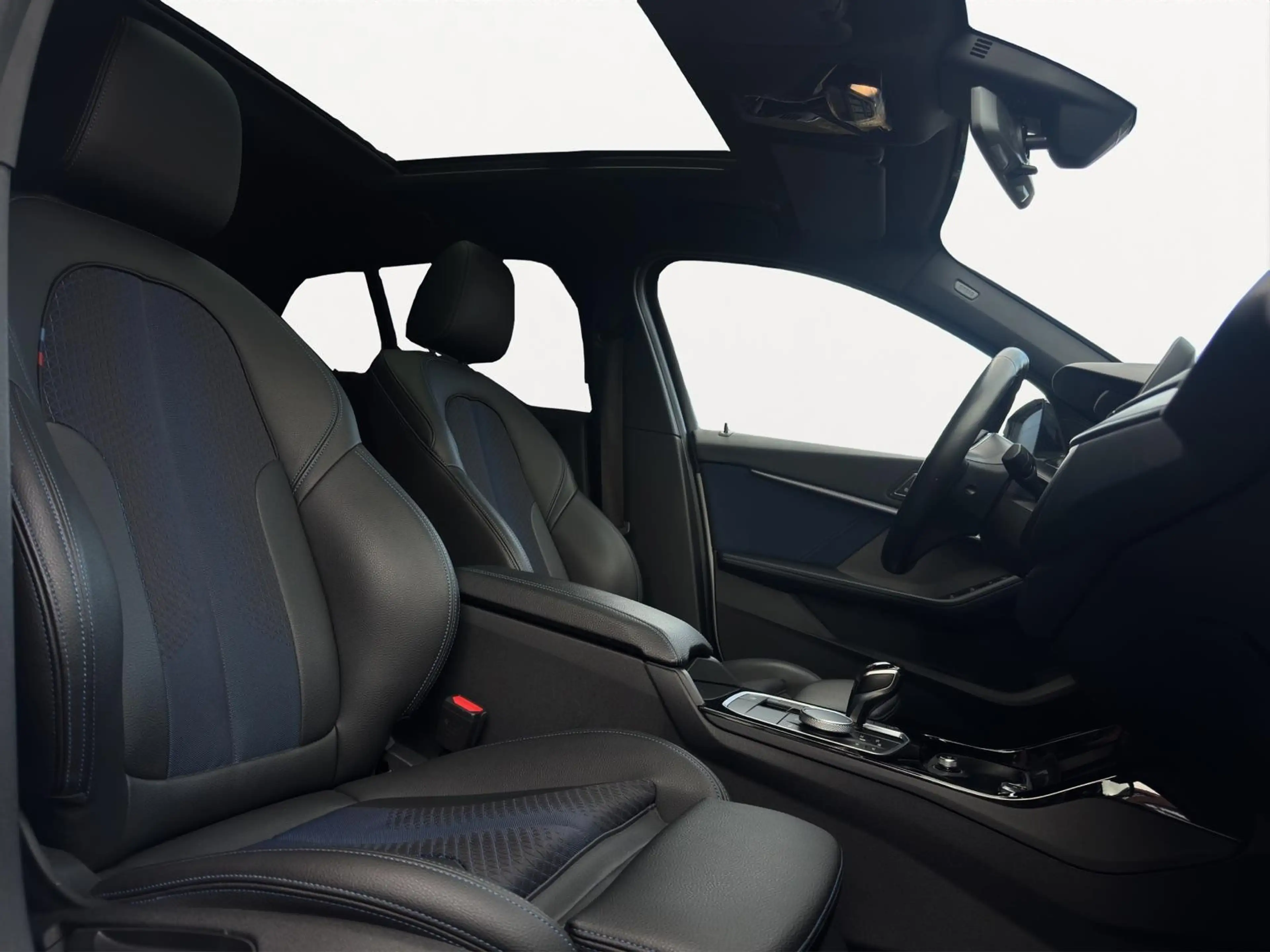 BMW 118 1-serie 118i 140PK M-Sport Shadow Pano Harman-Kard — photo 14