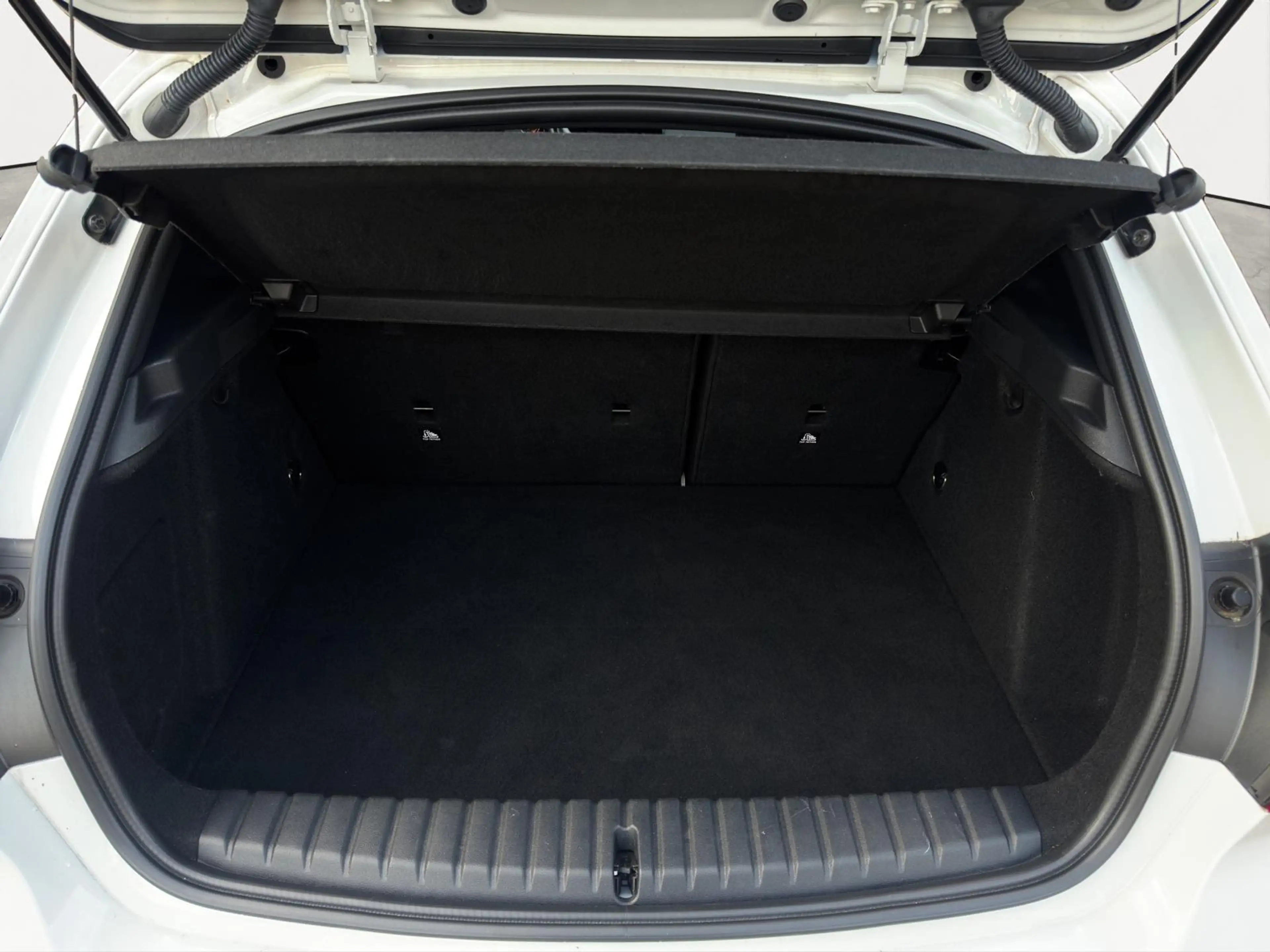 BMW 118 1-serie 118i 140PK M-Sport Shadow Pano Harman-Kard — photo 13