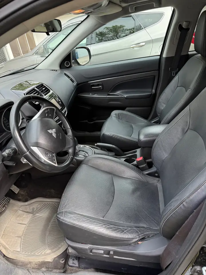 Mitsubishi RVR fotografie Mitsubishi RVR