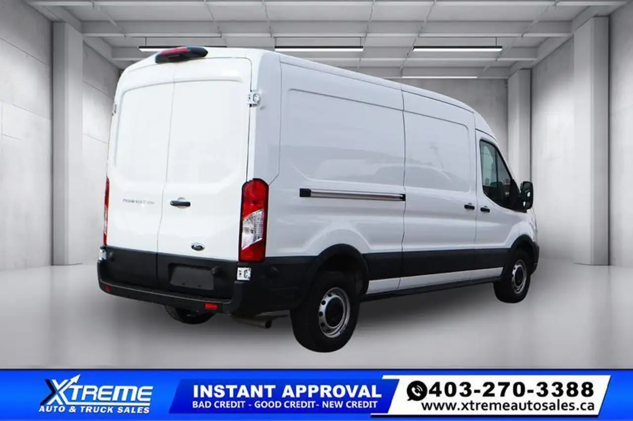 Ford Transit Cargo Van снимка Ford Transit Cargo Van