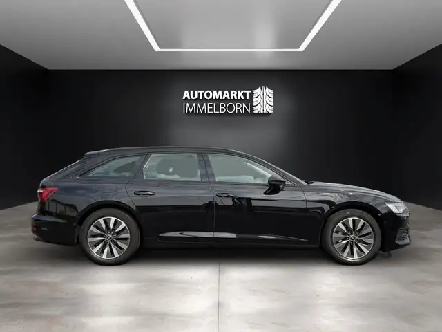 Audi A6 view 11