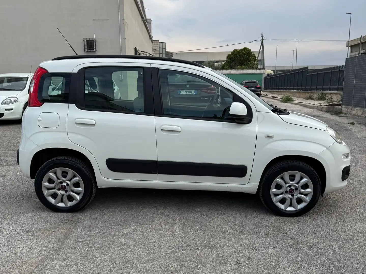 Fiat Panda Panda III 0.9 t.air t. natural power Easy 80cv Bianco - 2
