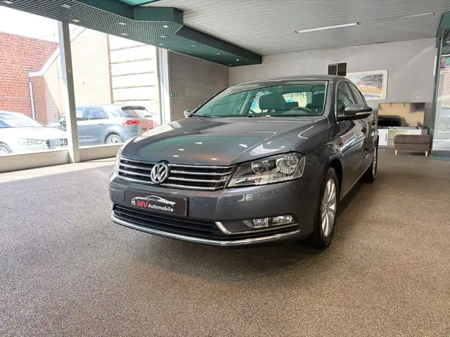Volkswagen Passat main image