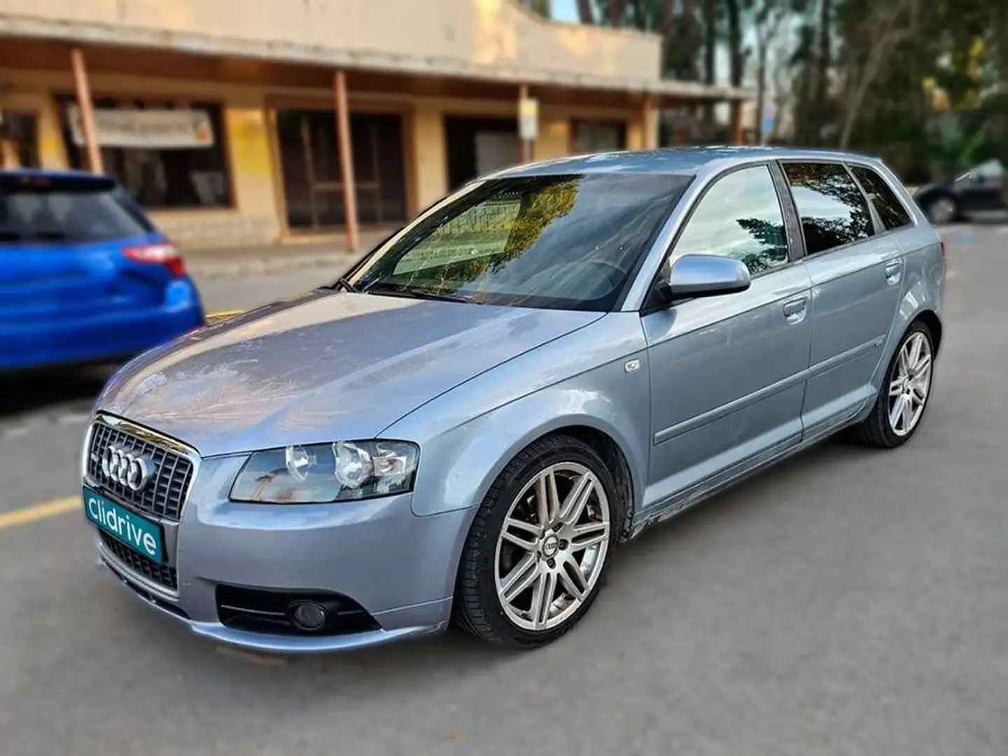 Audi A3 Sportback 1.9TDI Ambiente DPF Gris - 1
