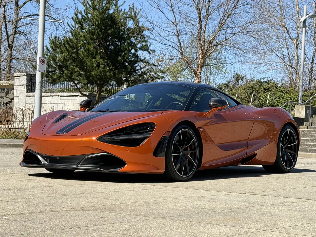 McLaren 720S снимка McLaren 720S