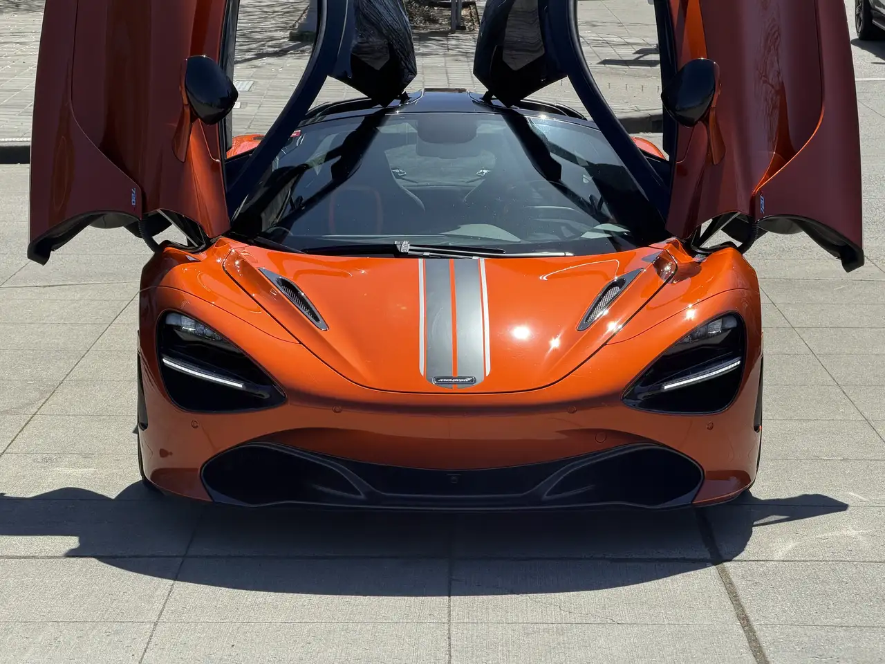 McLaren 720S снимка McLaren 720S