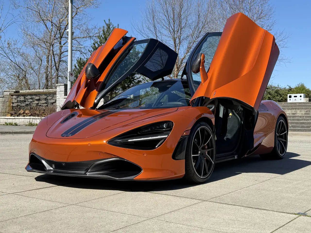 McLaren 720S снимка McLaren 720S