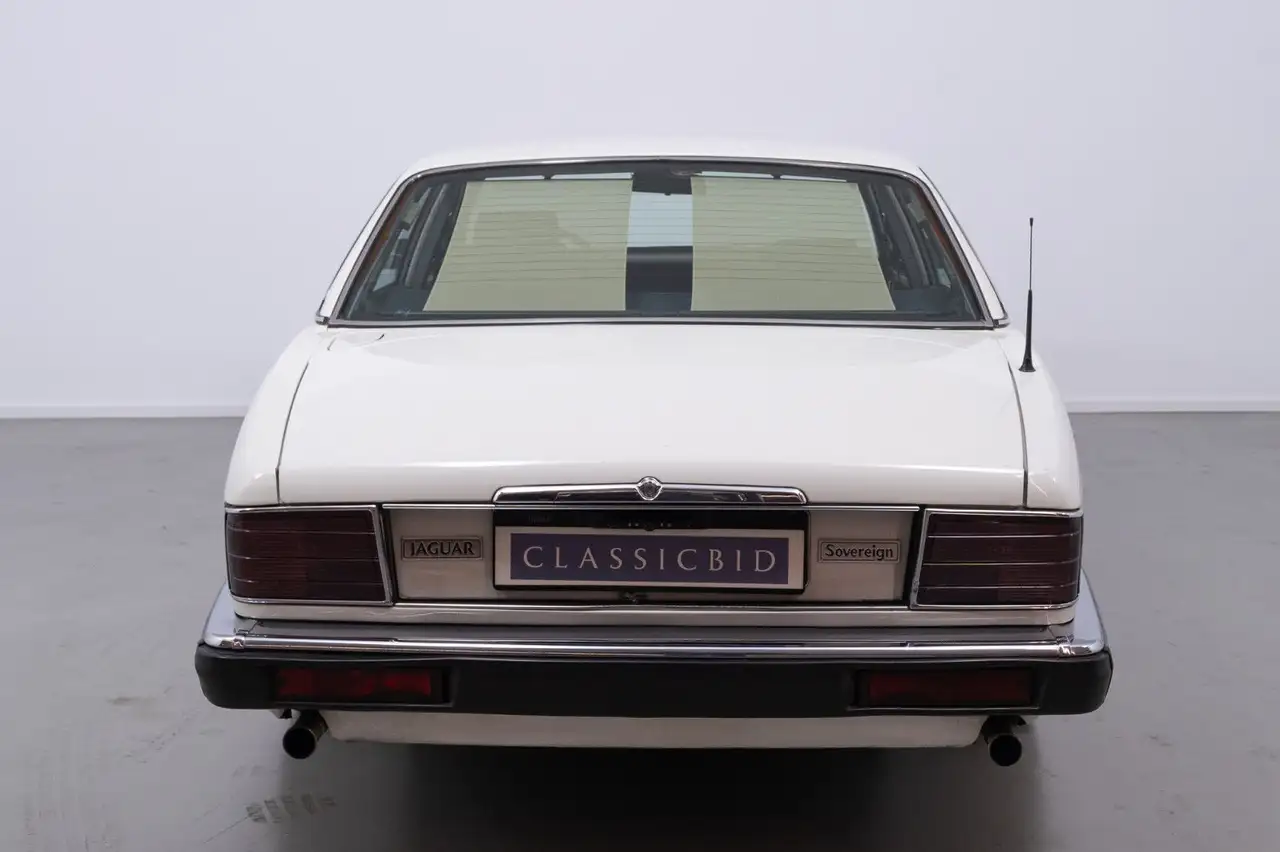 Jaguar XJ40, foto 4