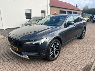 T6 Pro AWD Bowers&Wilkins Pilot Assist