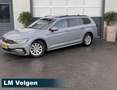 Volkswagen Passat Variant 1.5 TSI R-Line Business + / PANO / NAV I/ TREKHAAK Grau - thumbnail 2