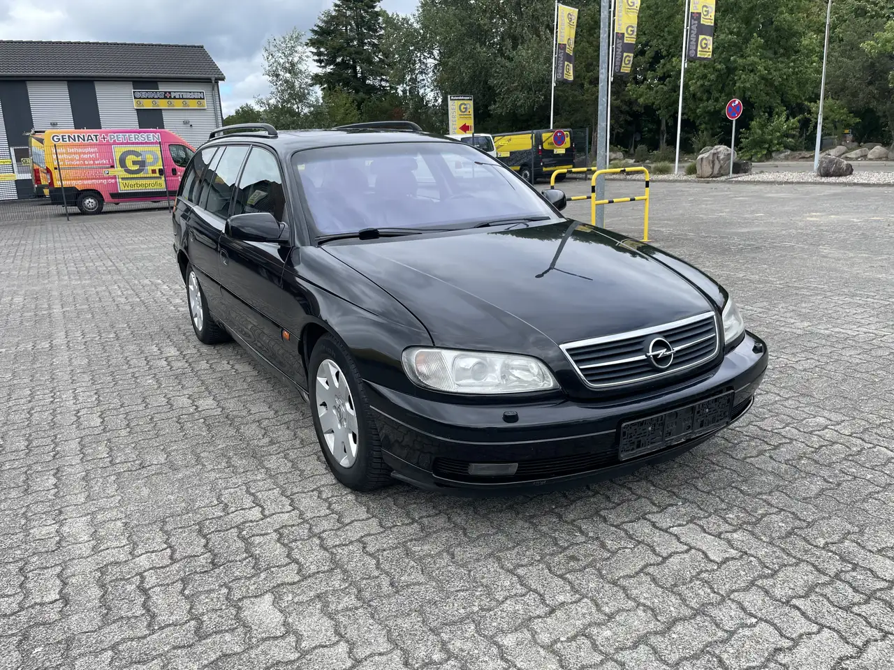 Opel Omega B Caravan 2.5 V6 Facelift Automatik TÜV 10/27, foto 1