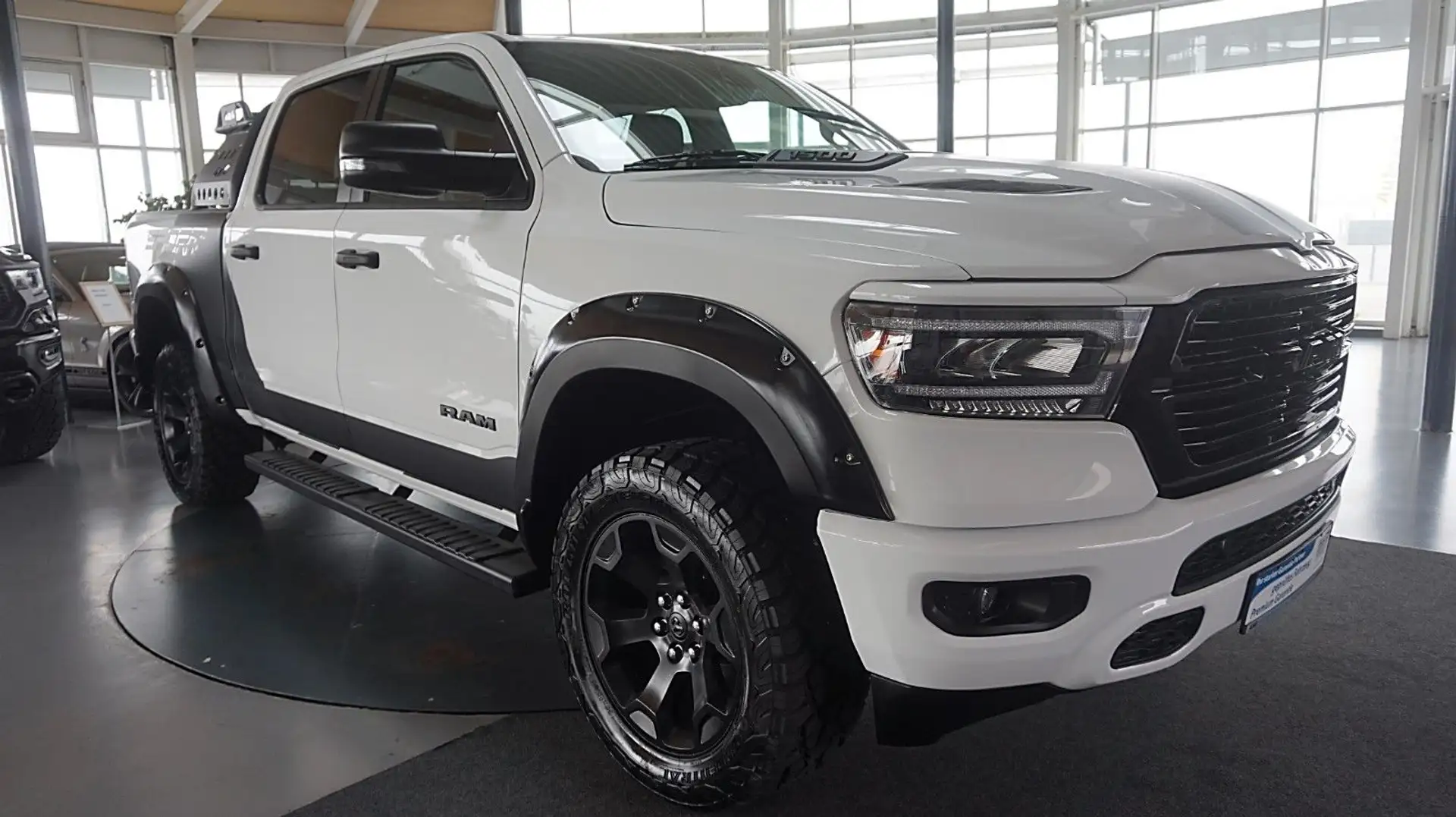 Dodge RAM 1500 SPORT* eTorque*Crew Cab*hoch-breit*AHK* Blanco - 2