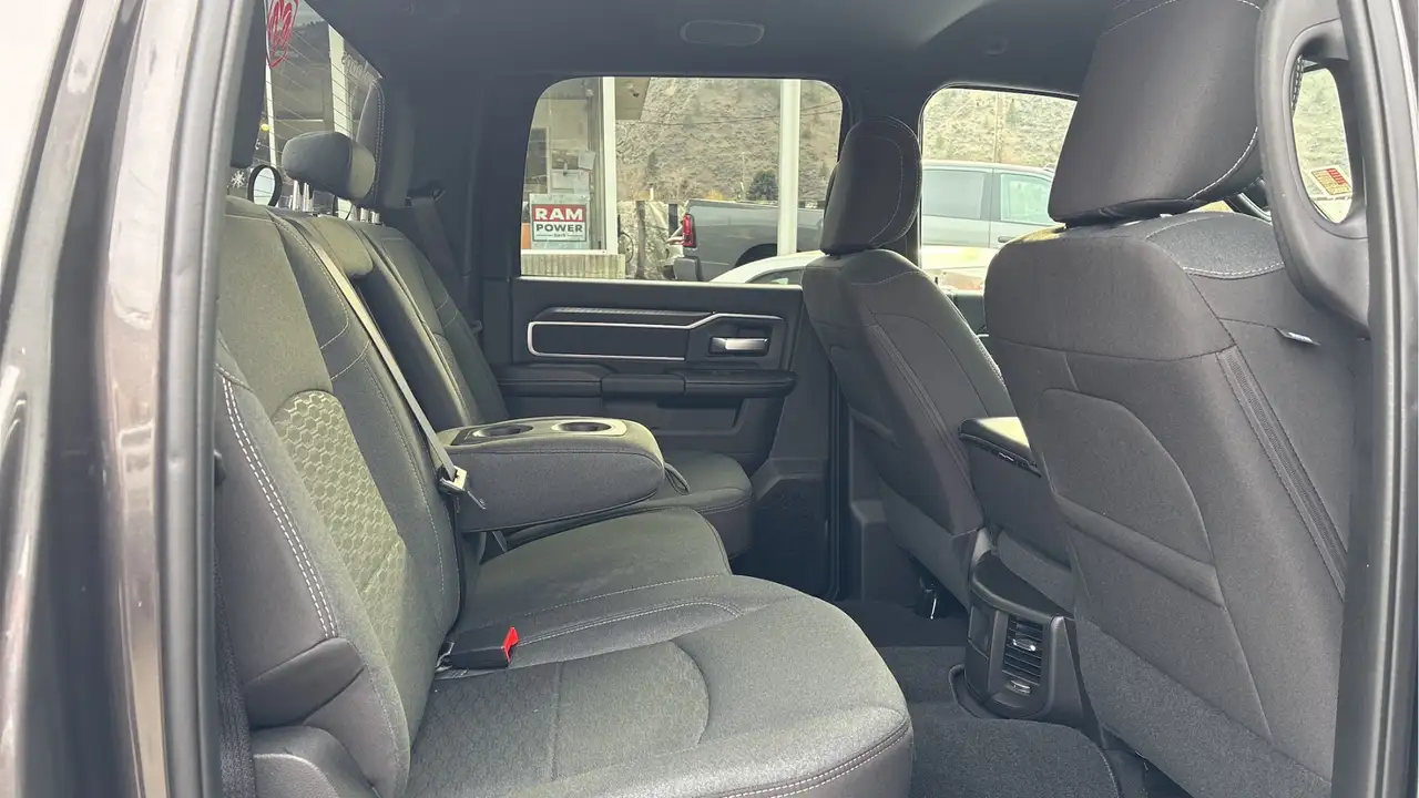 RAM 3500 снимка RAM 3500