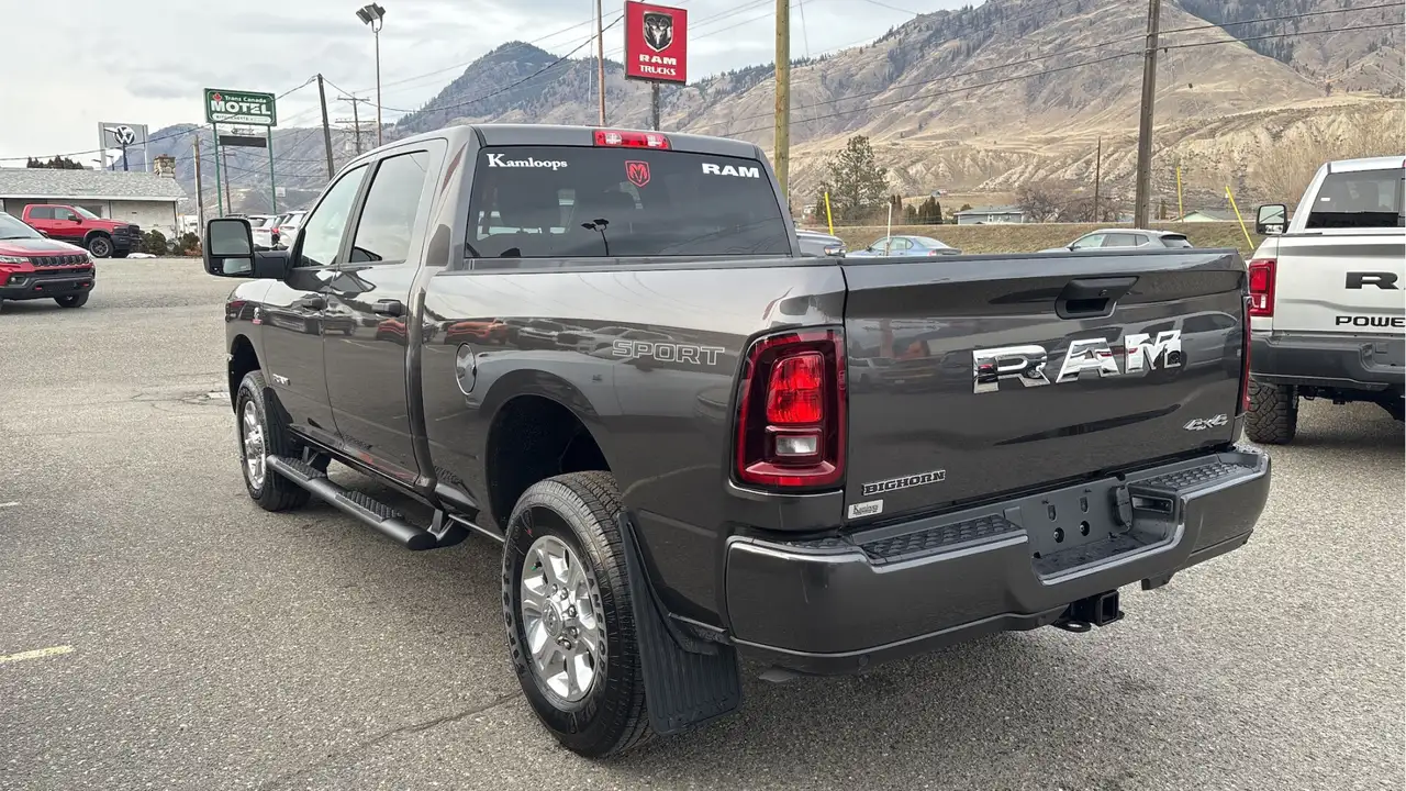 RAM 3500 снимка RAM 3500