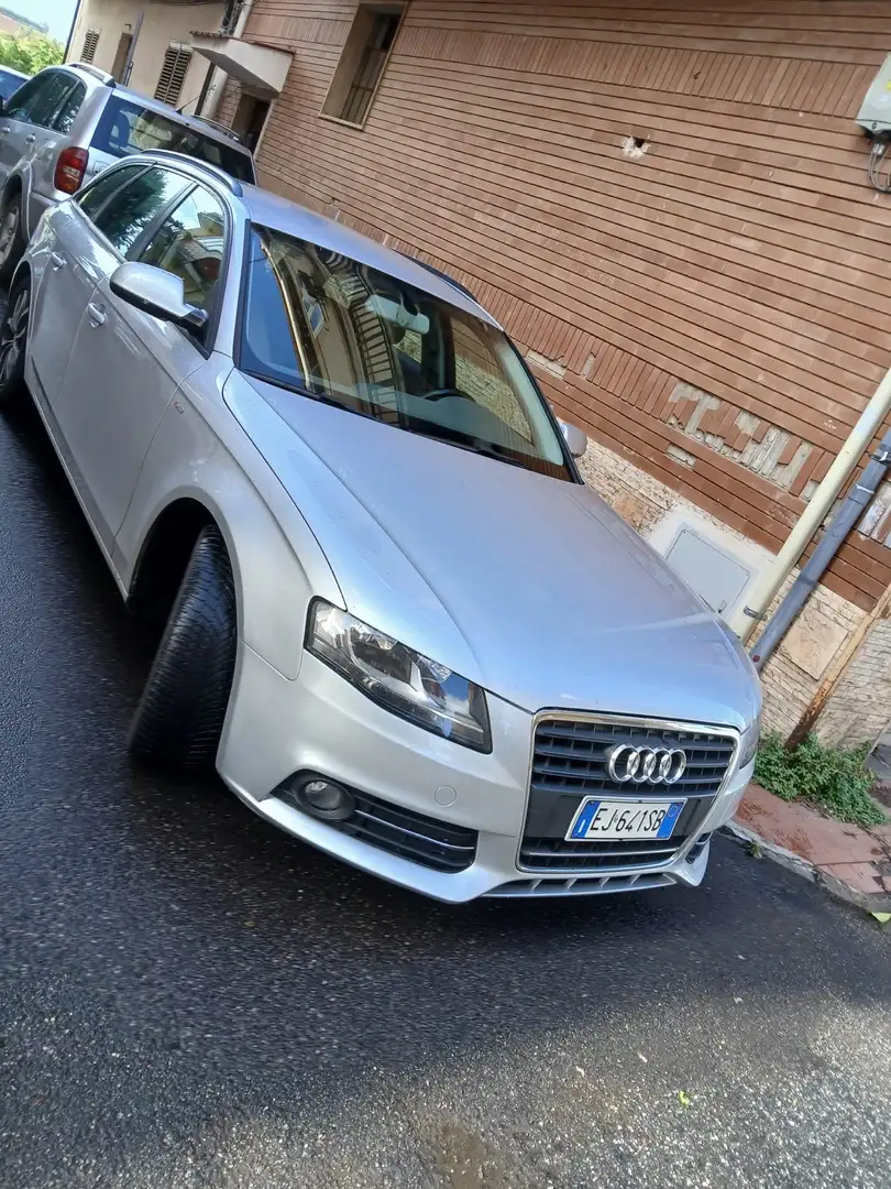 Audi A4 Avant 2.0 tdi s-line 136cv (MOTORE NUOVO) - 2