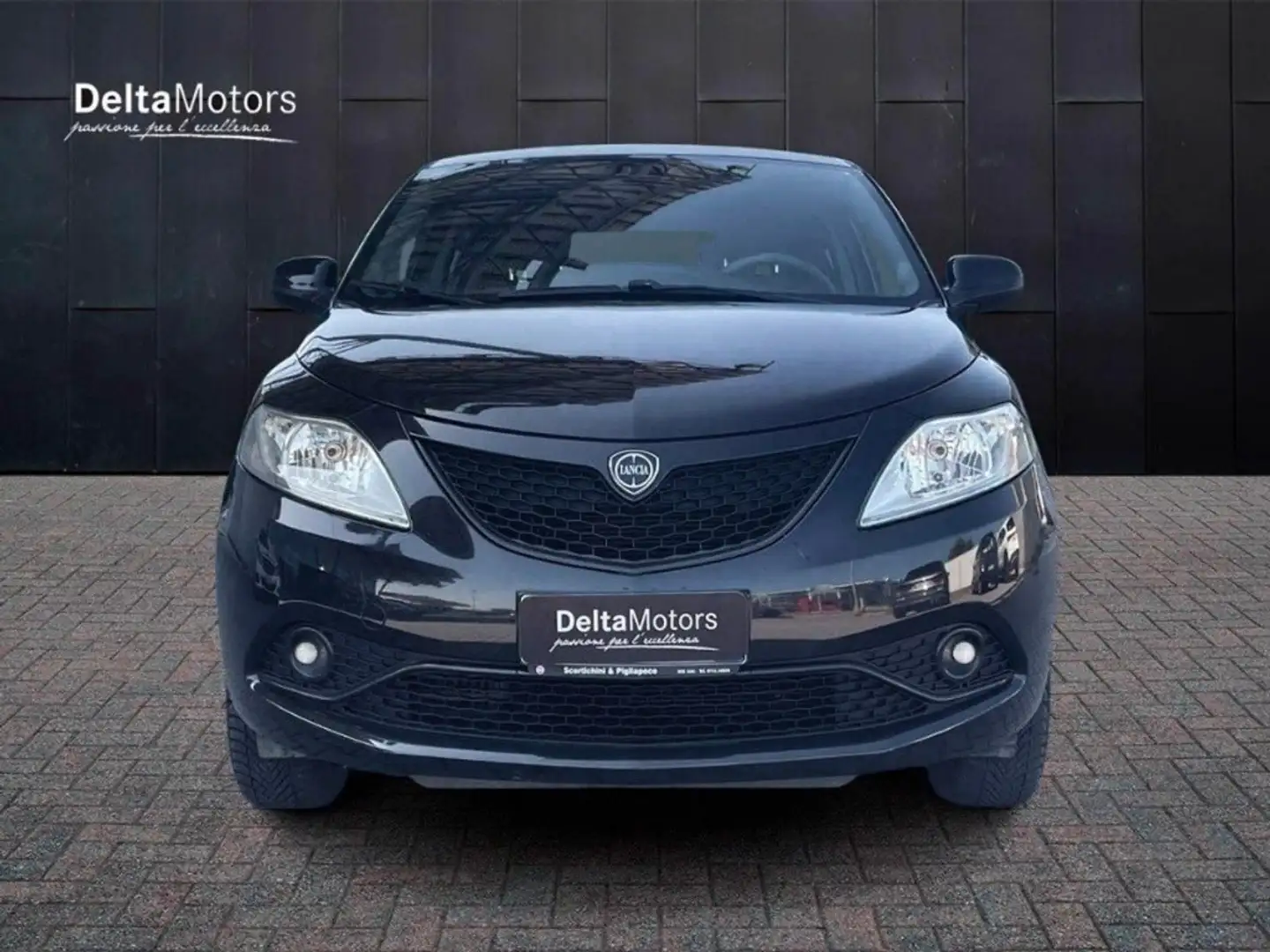 Lancia Ypsilon 5 Porte 0.9 Twinair Ecochic Gold Černá - 2