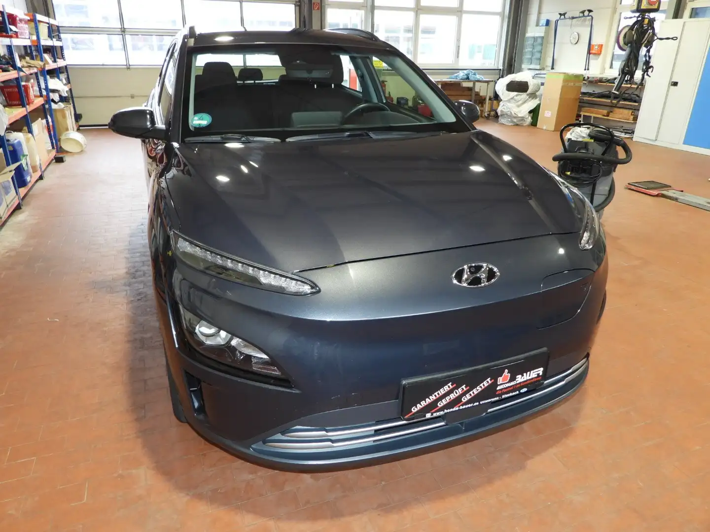 Hyundai KONA Select Elektro 2WD Gris - 1