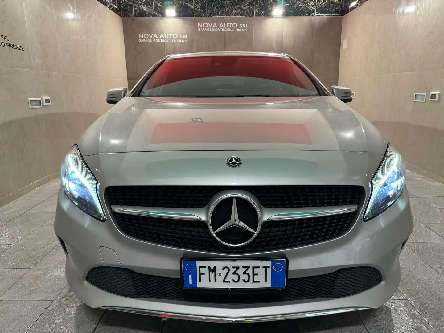 Mercedes-Benz A 180 A 180 d Premium auto PERFETTE CONDIZIONI Silber - 1