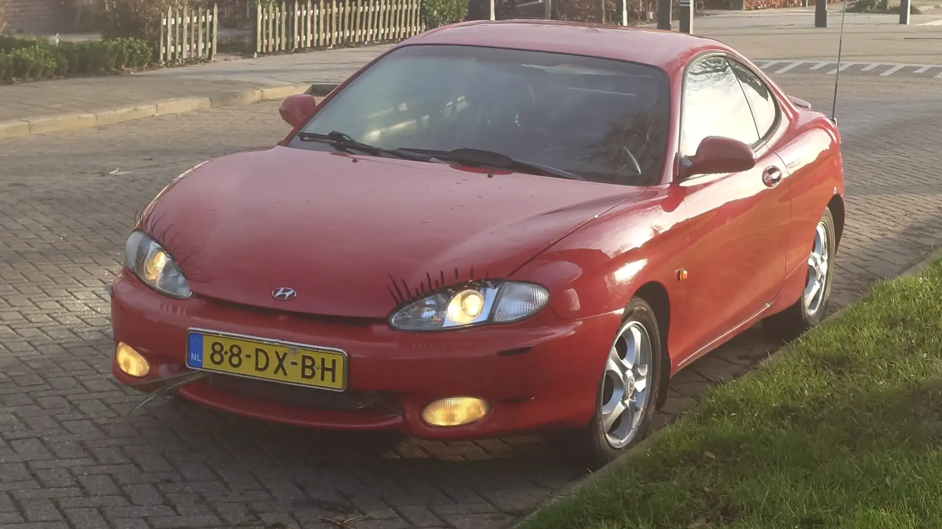Hyundai Coupe Coupe 2.0i FX Rojo - 1